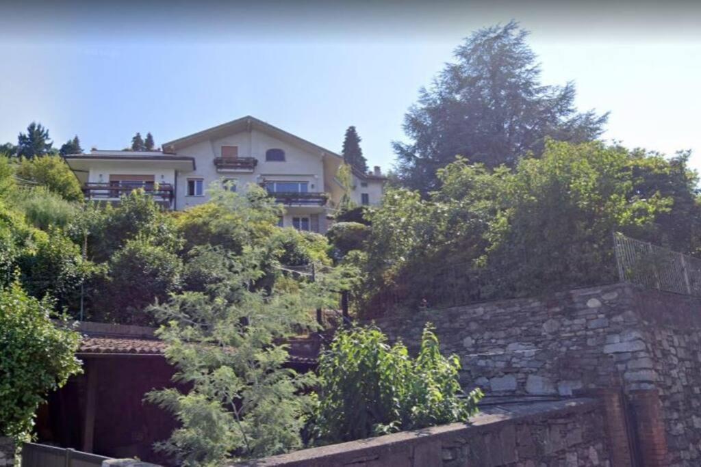 La Finestra Sul Lago - In Villa Con Vista E Posto Auto Coperto Stresa Exterior foto